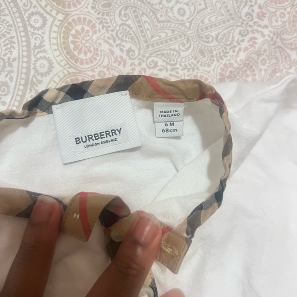 Authentic two piece baby burberry outfit - Picture 4 of 6